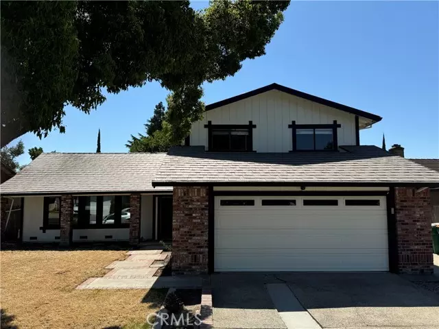 1018 Goldenoak Way, Stockton, CA 95209