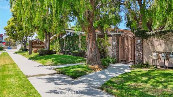 927 South Bruce Street, Anaheim, CA 92804