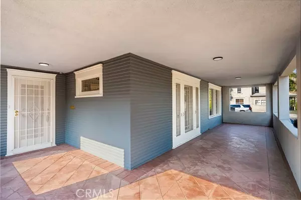 Orange, CA 92868,690 West Palmyra Avenue