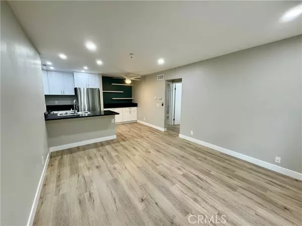 Huntington Beach, CA 92648,18232 Parkview Lane