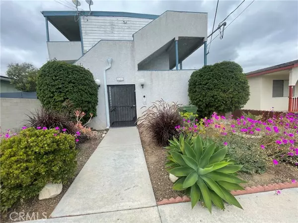 832 West Crestwood Avenue, San Pedro, CA 90731