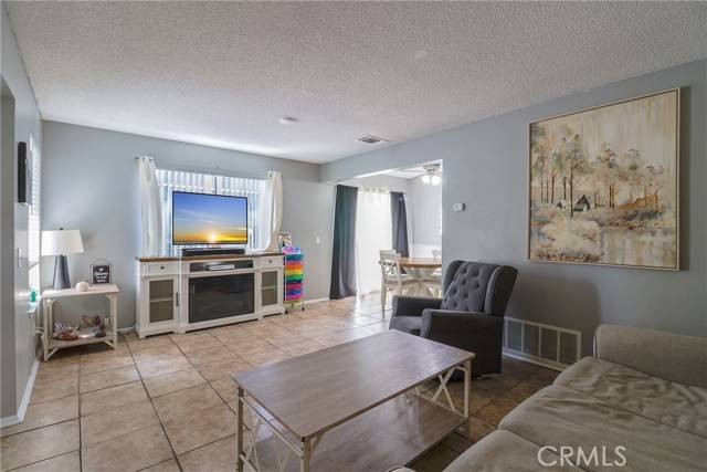 Redlands, CA 92374,823 East Lugonia Avenue