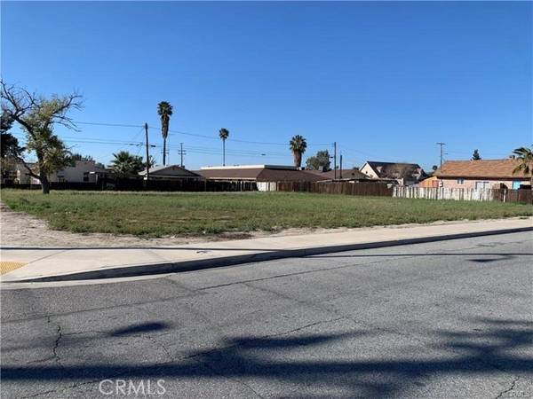 284 East 5th Street, San Jacinto, CA 92583