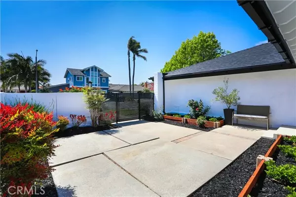 Huntington Beach, CA 92646,21912 Summer Circle