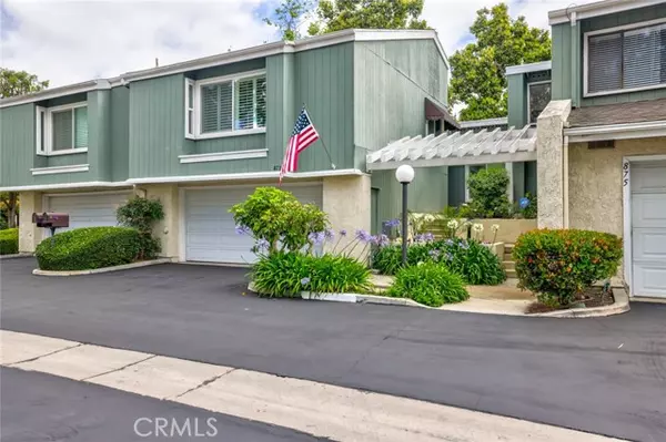 873 BEAR CREEK, Costa Mesa, CA 92626