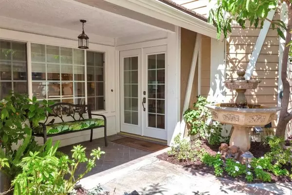 Yorba Linda, CA 92886,5372 Via Maria