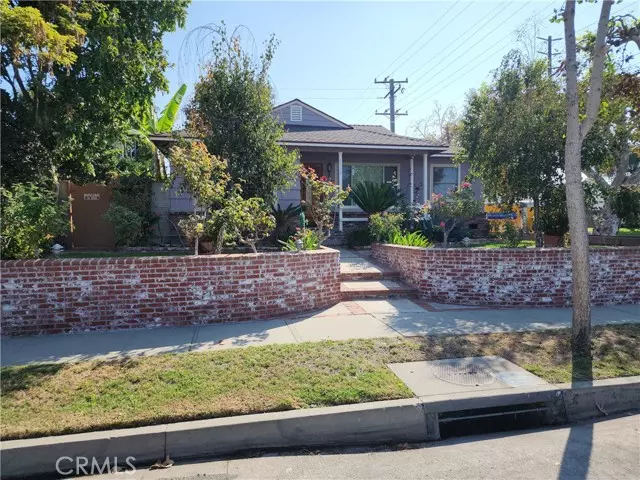 Lakewood, CA 90713,4702 Ocana Avenue