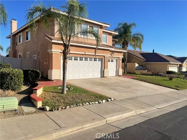 33 Corte Rivera, Lake Elsinore, CA 92532