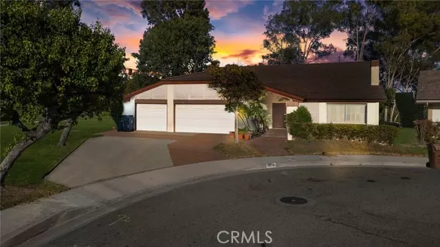 Fullerton, CA 92831,2218 Oakridge Ct