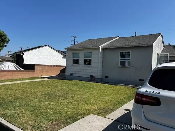 Downey, CA 90240,8309 Birchcrest Road