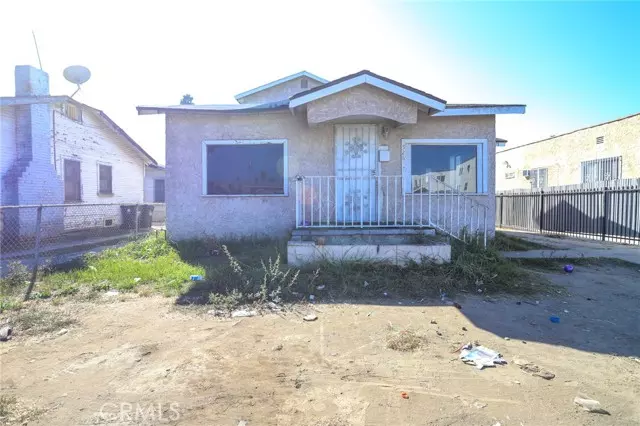 526 West 84th Street, Los Angeles, CA 90044