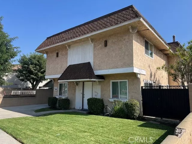 Downey, CA 90242,12574 Brookshire Avenue