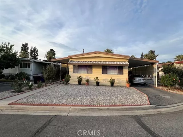 39 Round Table Drive, Riverside, CA 92507