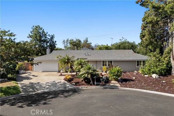 13421 Sussex Place, Santa Ana, CA 92705