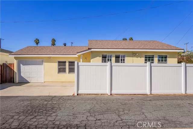 Downey, CA 90241,8217 5th Street