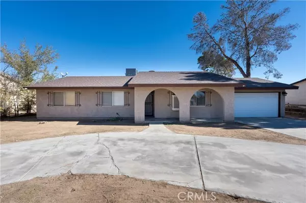 14161 Pawnee Road, Apple Valley, CA 92307