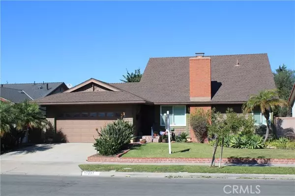 17297 Apel Lane, Huntington Beach, CA 92649