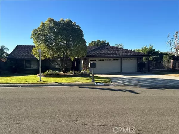 18122 Peppergrove Avenue, Yorba Linda, CA 92886