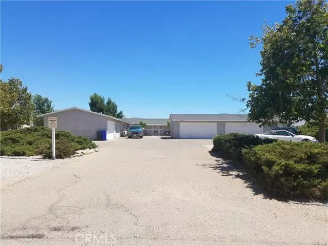 Apple Valley, CA 92308,13549 Niabi Road