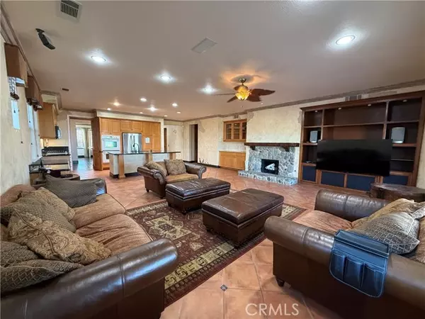 Corona, CA 92882,1485 Clearview Circle