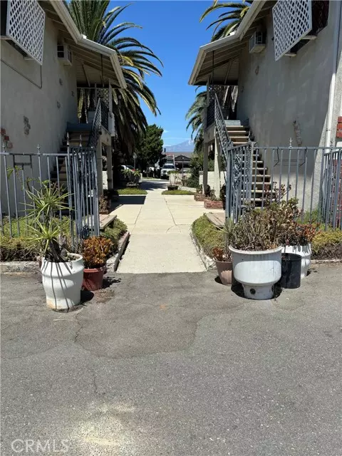 Ontario, CA 91762,5351 West Maitland Street