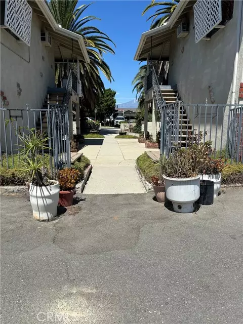 Ontario, CA 91762,5351 West Maitland Street