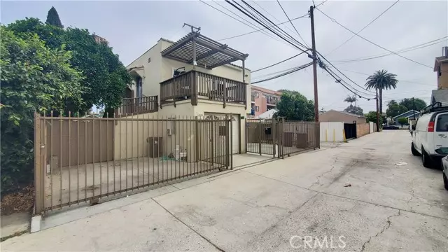 Long Beach, CA 90804,1022 Raymond Avenue