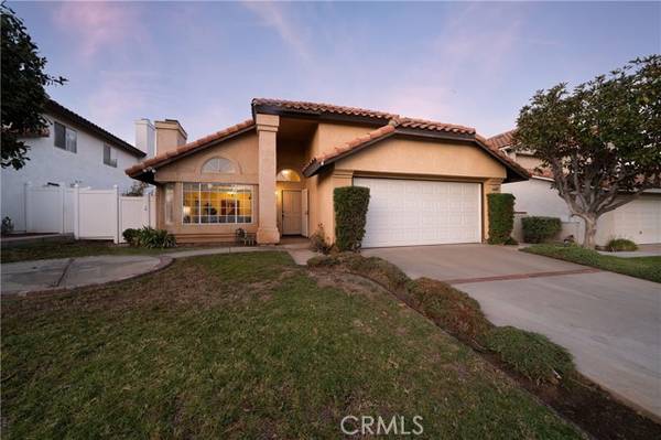 957 Stonehenge Circle, Corona, CA 92881