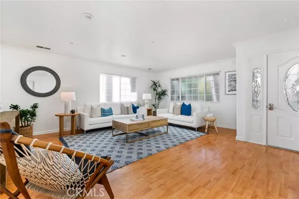 Costa Mesa, CA 92626,3072 Madison Avenue