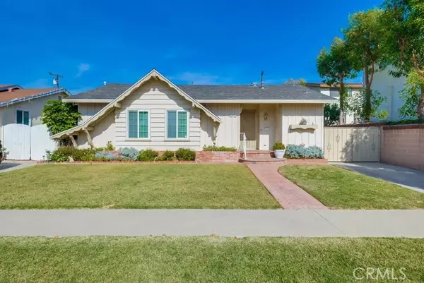 12513 Gradwell Street, Lakewood, CA 90715