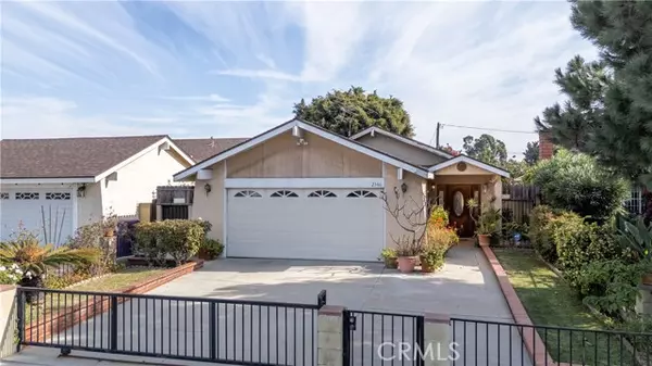 2346 Seabright Avenue, Long Beach, CA 90810