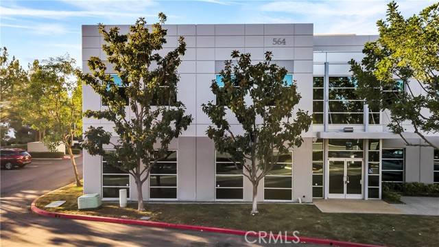 Irvine, CA 92618,564 Wald