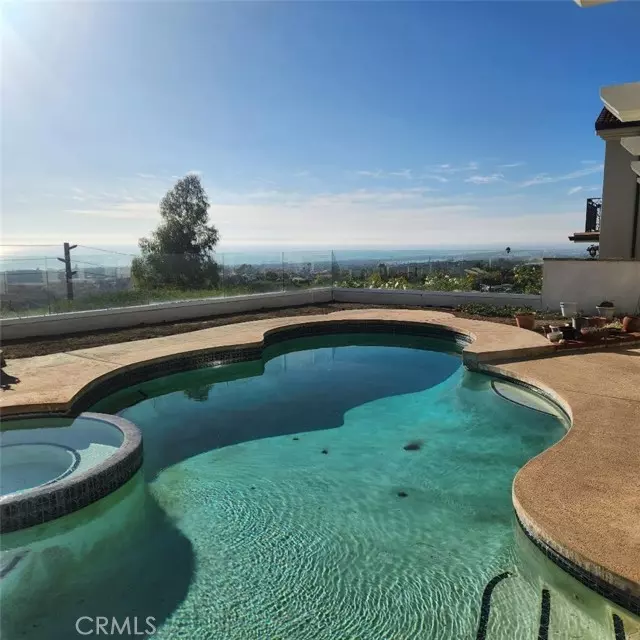 Corona Del Mar, CA 92625,3 San Mateo Way