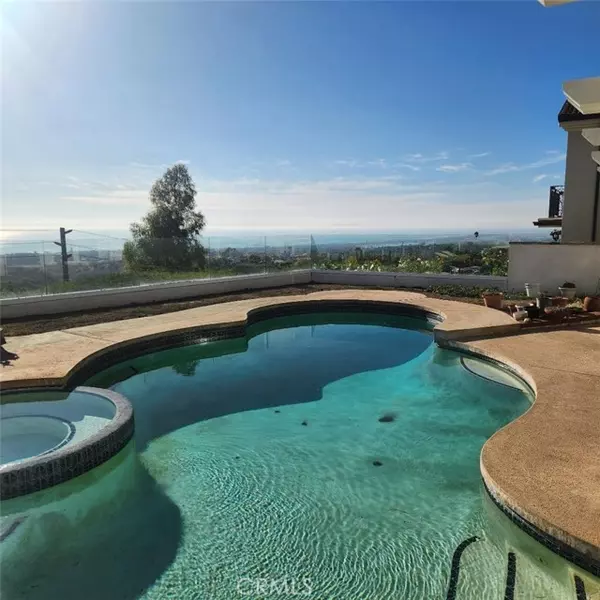 3 San Mateo Way, Corona Del Mar, CA 92625