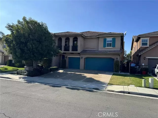 7611 Stonegate Drive, Eastvale, CA 92880