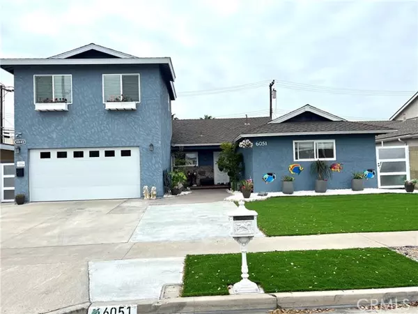 6051 Summerdale Dr, Huntington Beach, CA 92647