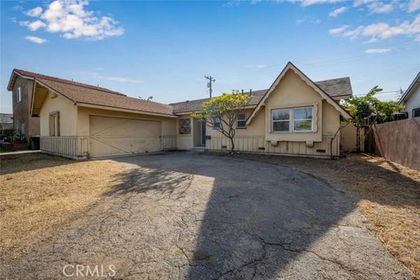 2130 West Houston Avenue, Fullerton, CA 92833