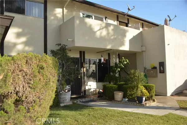 15762 Taft Lane, Huntington Beach, CA 92649