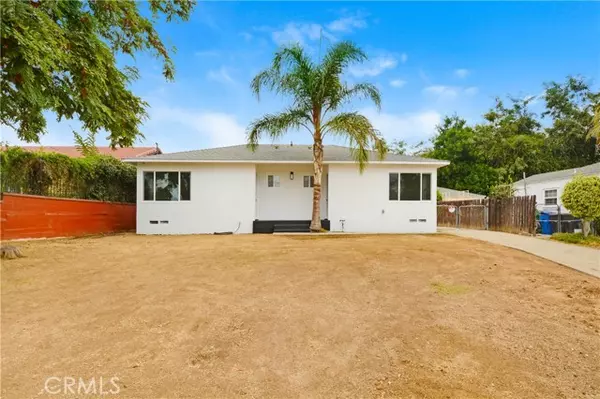 3561 Russell Street, Riverside, CA 92501