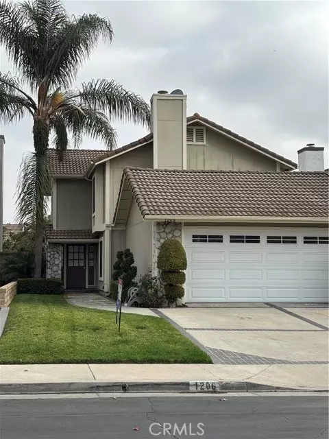 Placentia, CA 92870,1206 Eckenrode Way