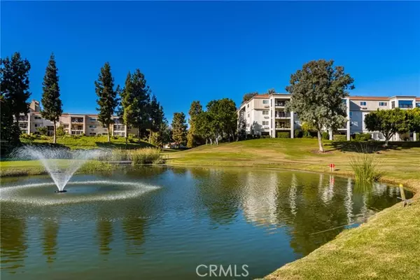 Laguna Woods, CA 92637,3145 Via Vista