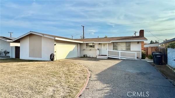 2022 West Spruce Avenue, Orange, CA 92868