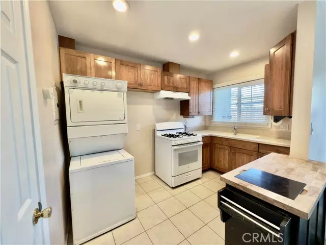 Tustin, CA 92780,13702 Green Valley Drive