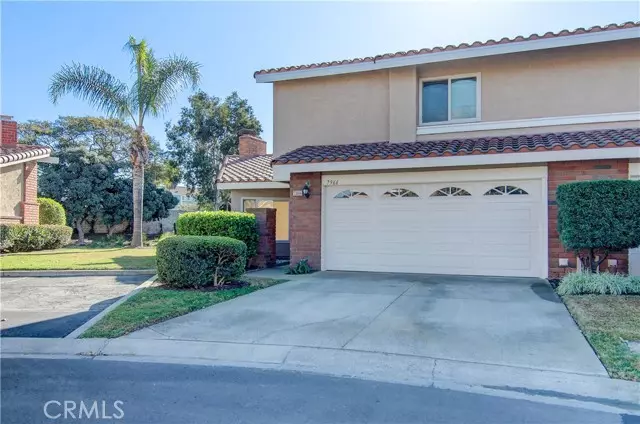 7966 Moonmist Circle, Huntington Beach, CA 92648