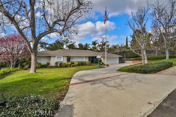 8255 La Sierra Avenue, Whittier, CA 90605