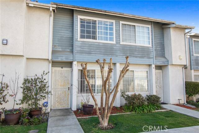 810 West Compton Boulevard, Compton, CA 90220