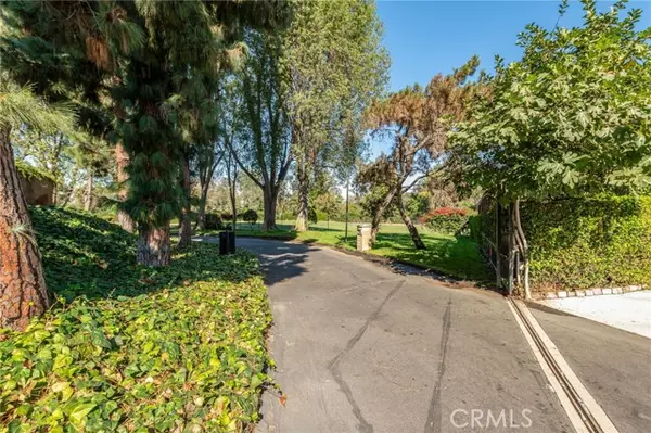 Long Beach, CA 90807,4641 North Virginia Road