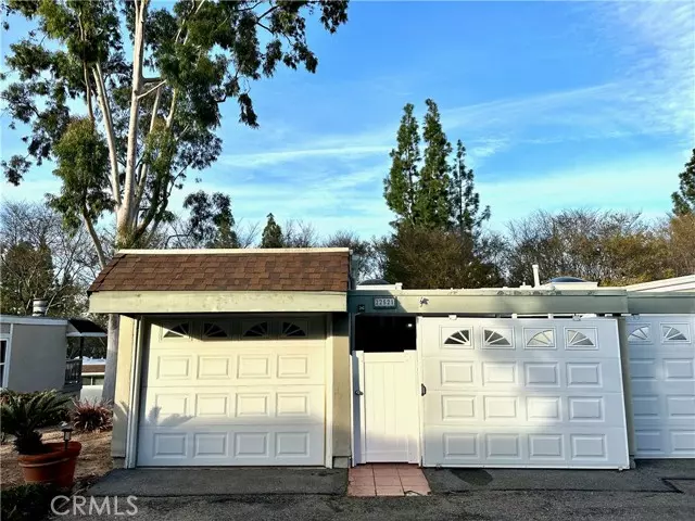Laguna Hills, CA 92653,22521 Caminito Esteban