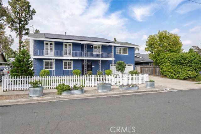 Placentia, CA 92870,639 Royal Stewart