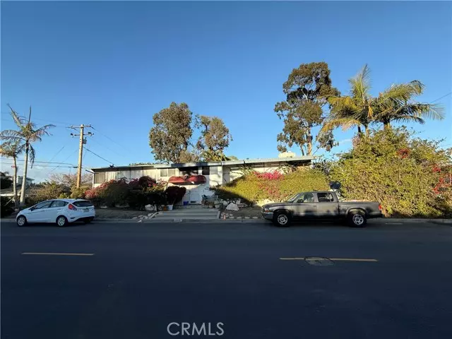 Newport Beach, CA 92660,2200 Lake Park Lane